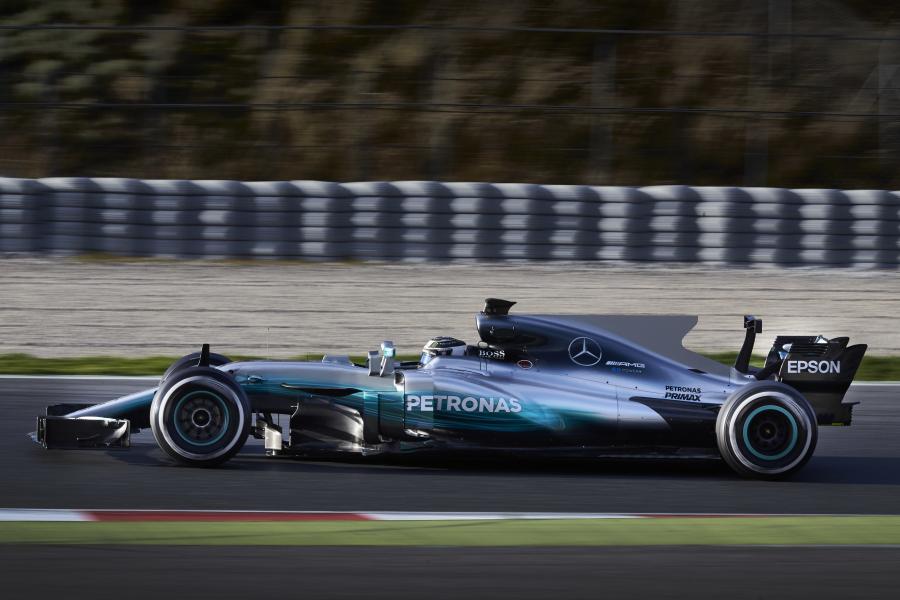  Mercedes-AMG F1 W08 EQ Power+ 2017 года  (фото 9 из 44)